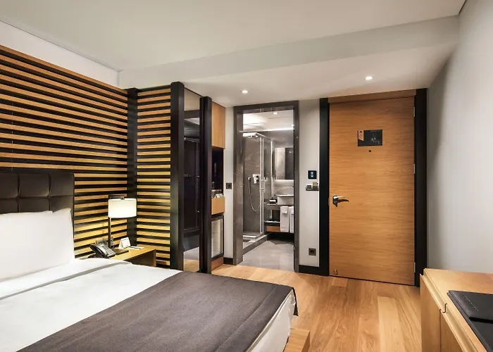 Metropolitan Bosphorus - Special Category Hotel